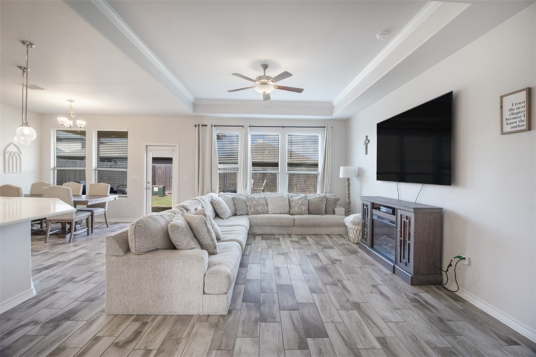 1012 Ocean Breeze