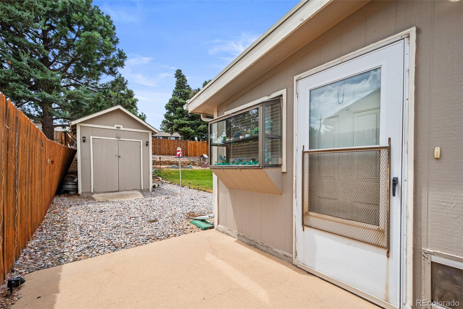 15190 E Columbia Drive