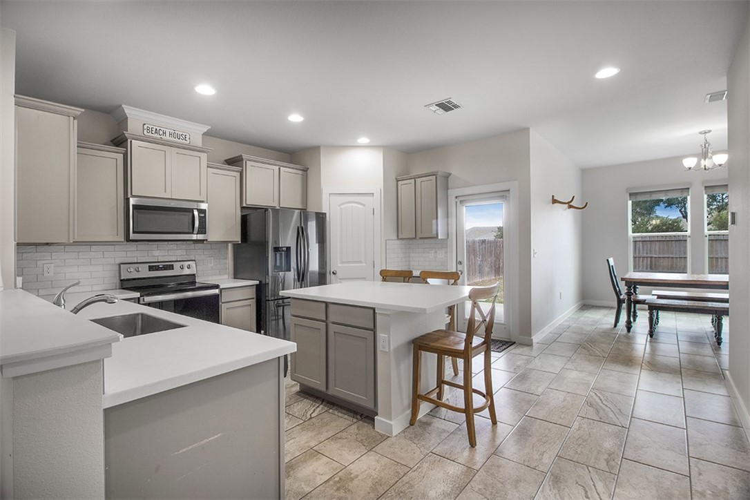 1911 Estes Flats Dr
