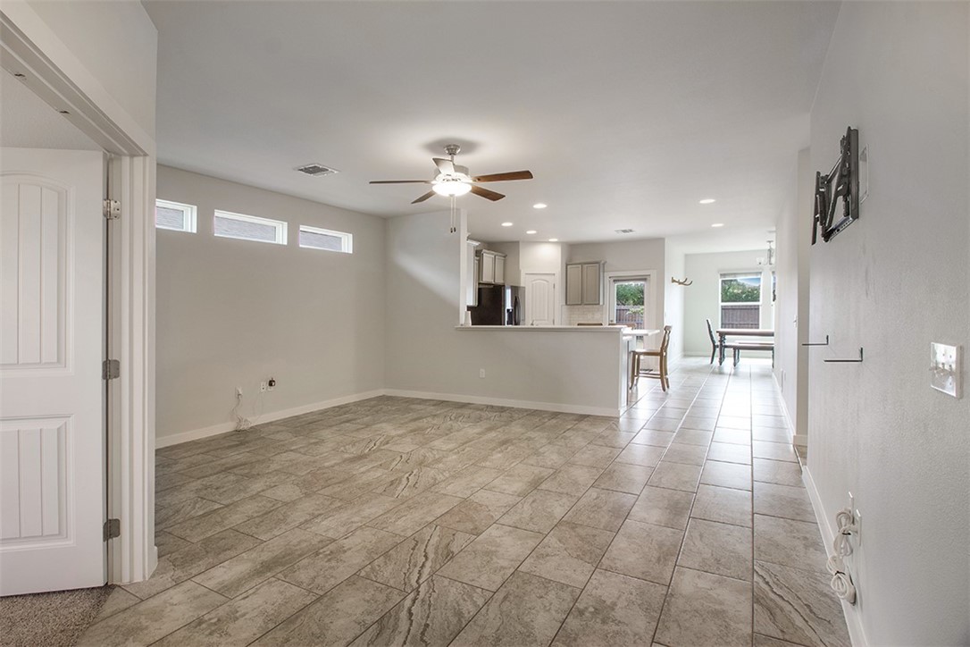 1911 Estes Flats Dr