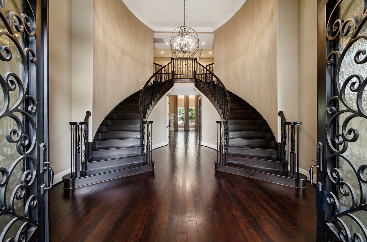 2803 Chester Knoll Court