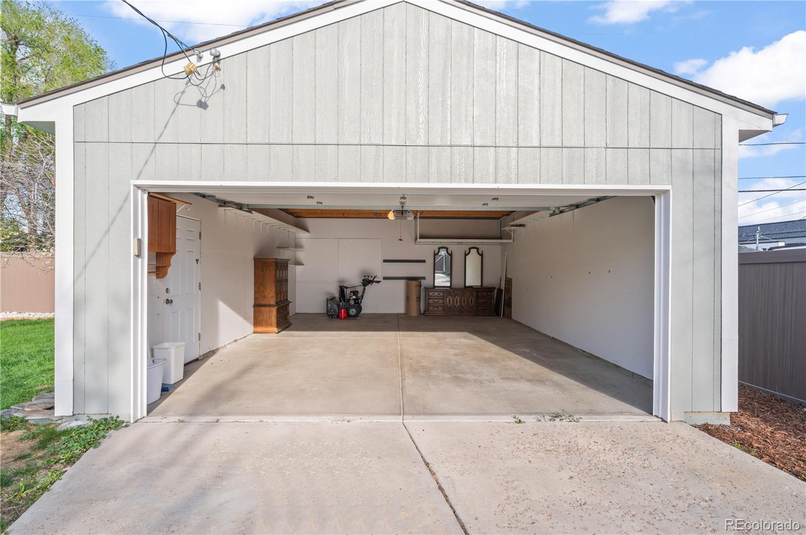 2124 Gray Street