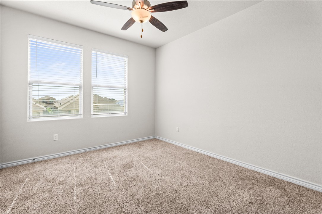 8142 Luz De Luna St