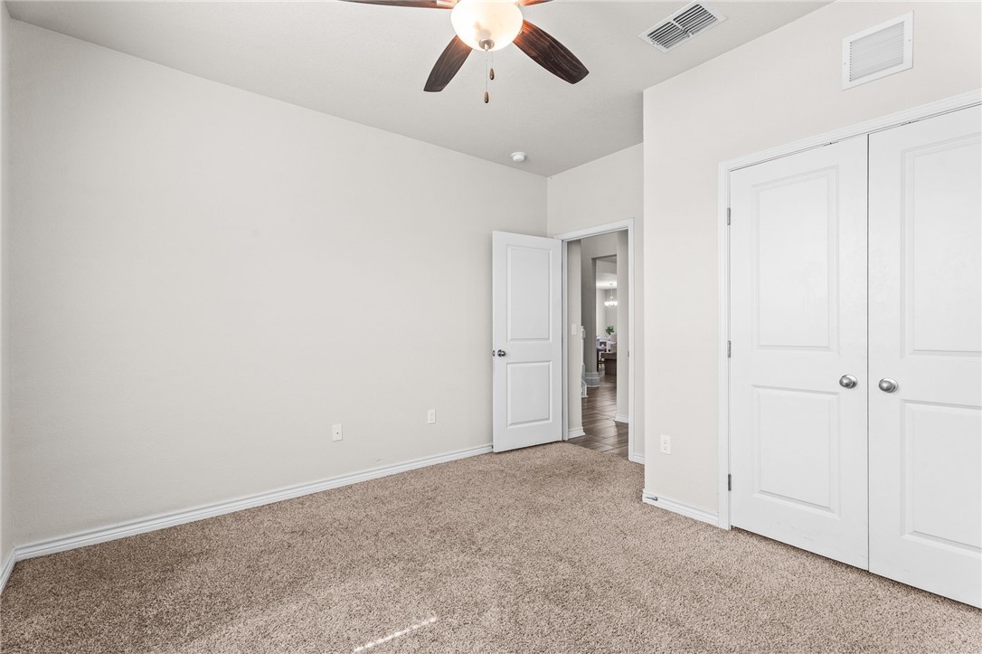 8142 Luz De Luna St