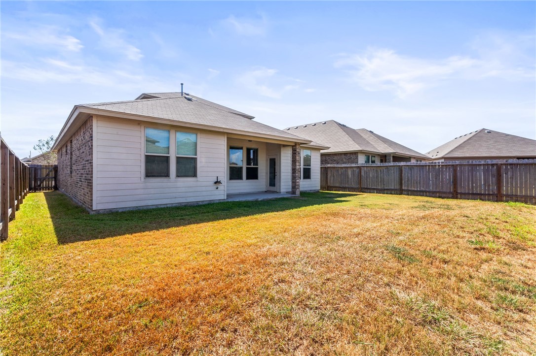 8142 Luz De Luna St