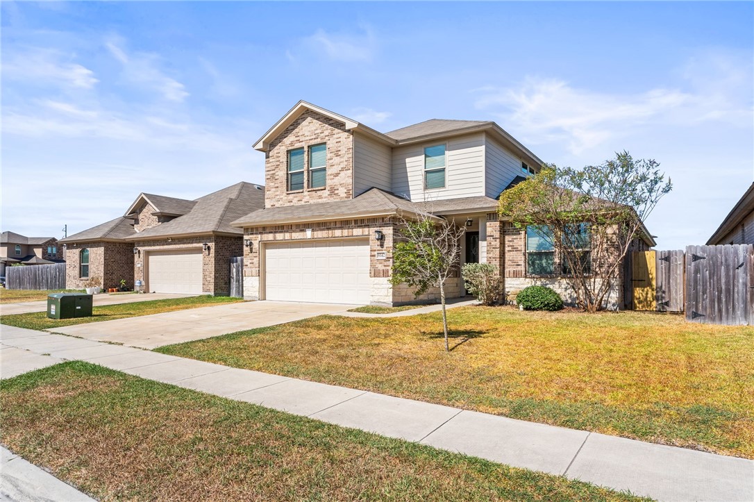8142 Luz De Luna St