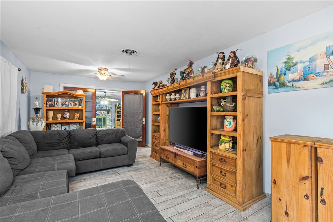 3222 Casa De Palmas Dr