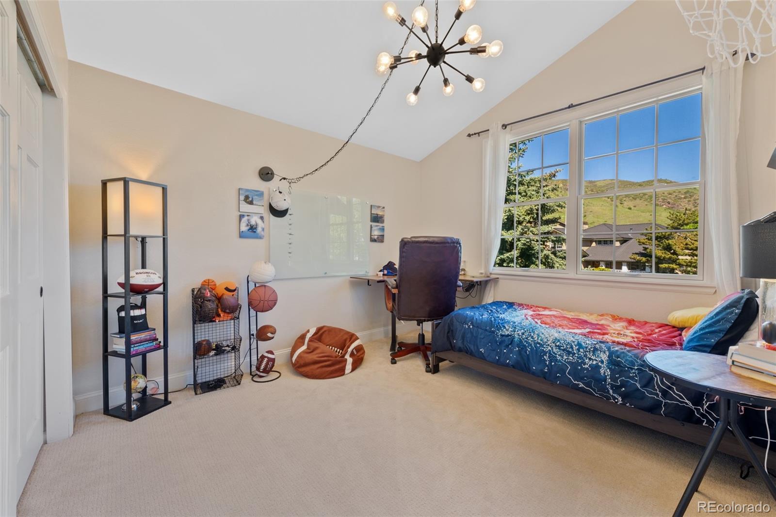 4 Lindenwood Lane