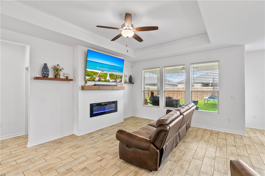 1016 Ocean Breeze