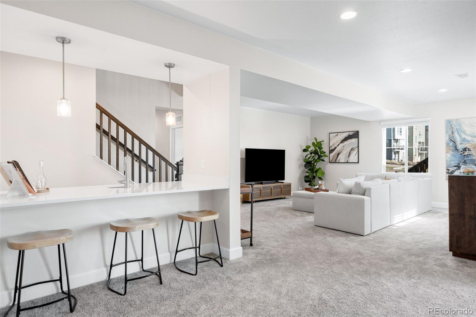 5194 Queen Court