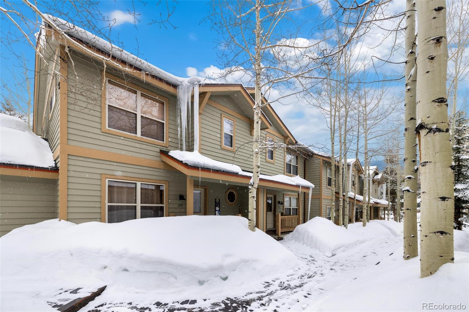 239 Huron Road Unit: C14