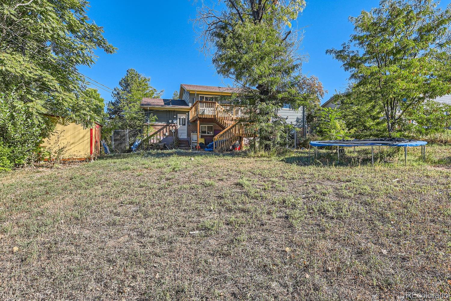 240 W Delaware Circle