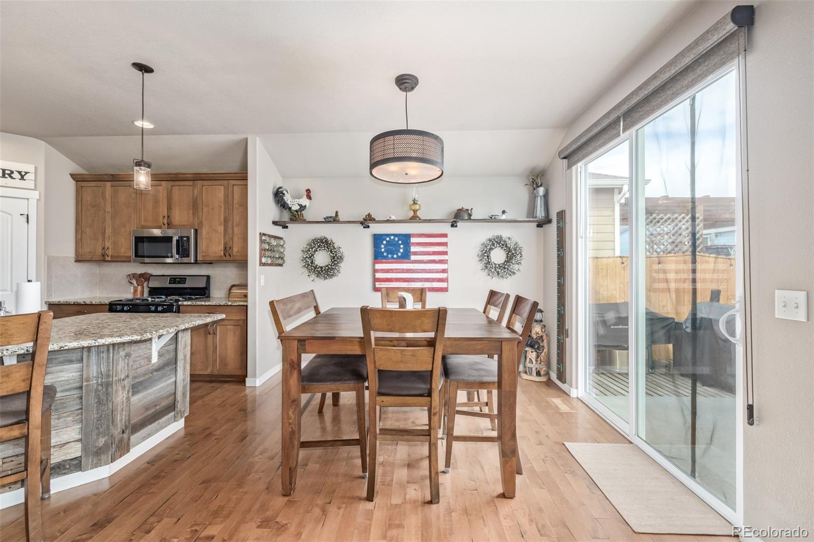 215 Dee Road