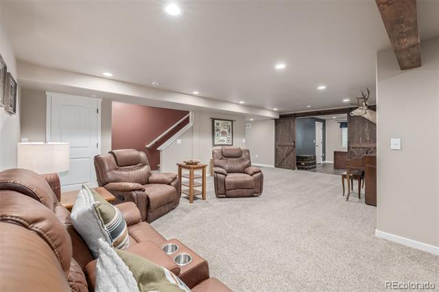 215 Dee Road