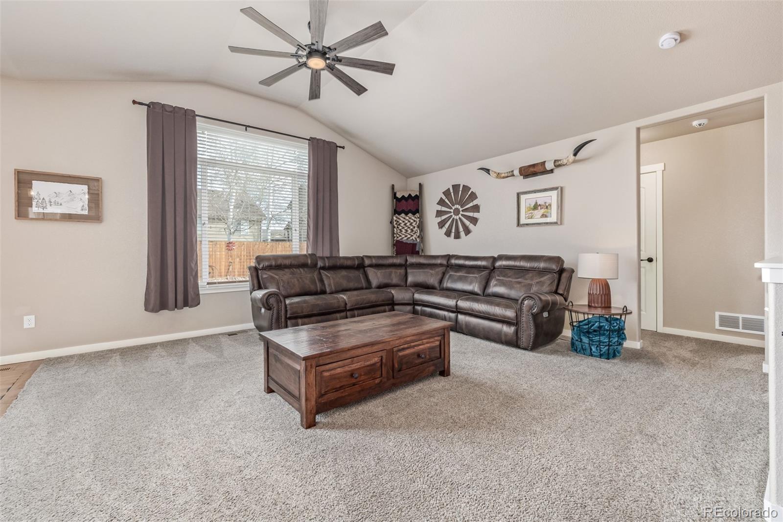 215 Dee Road