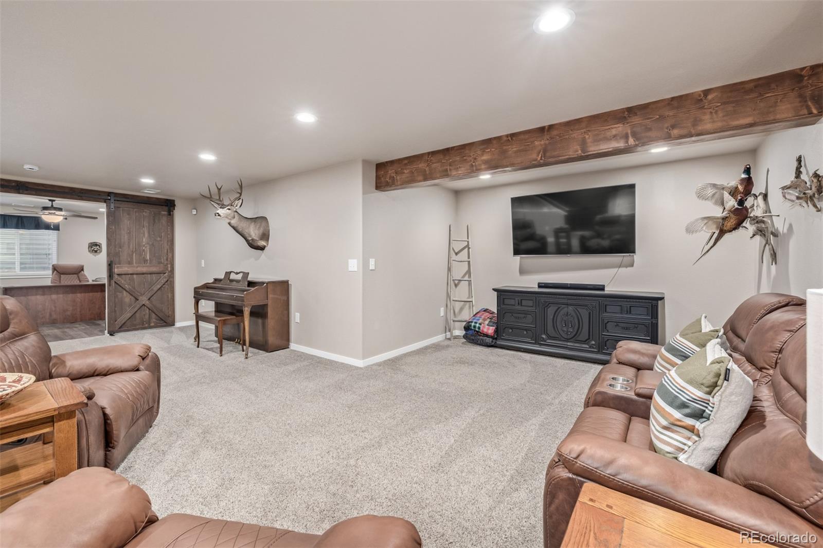 215 Dee Road