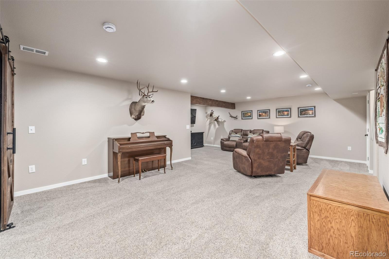 215 Dee Road