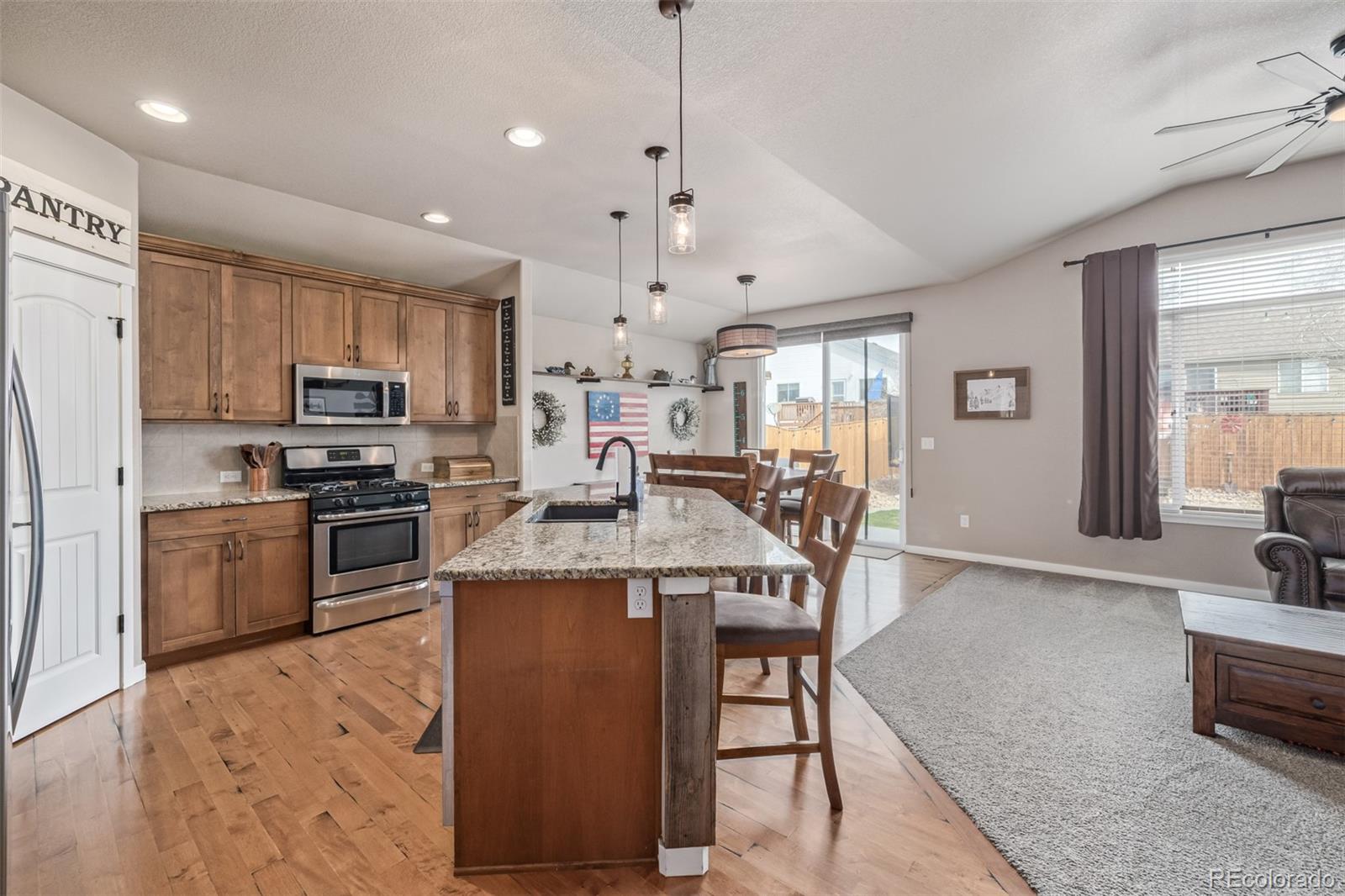 215 Dee Road
