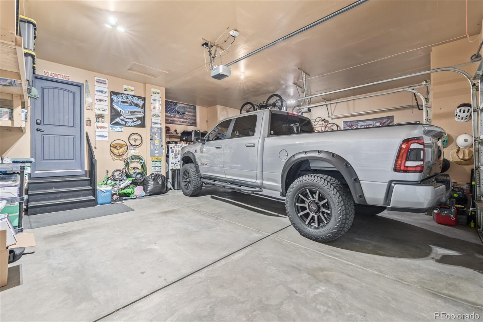 215 Dee Road