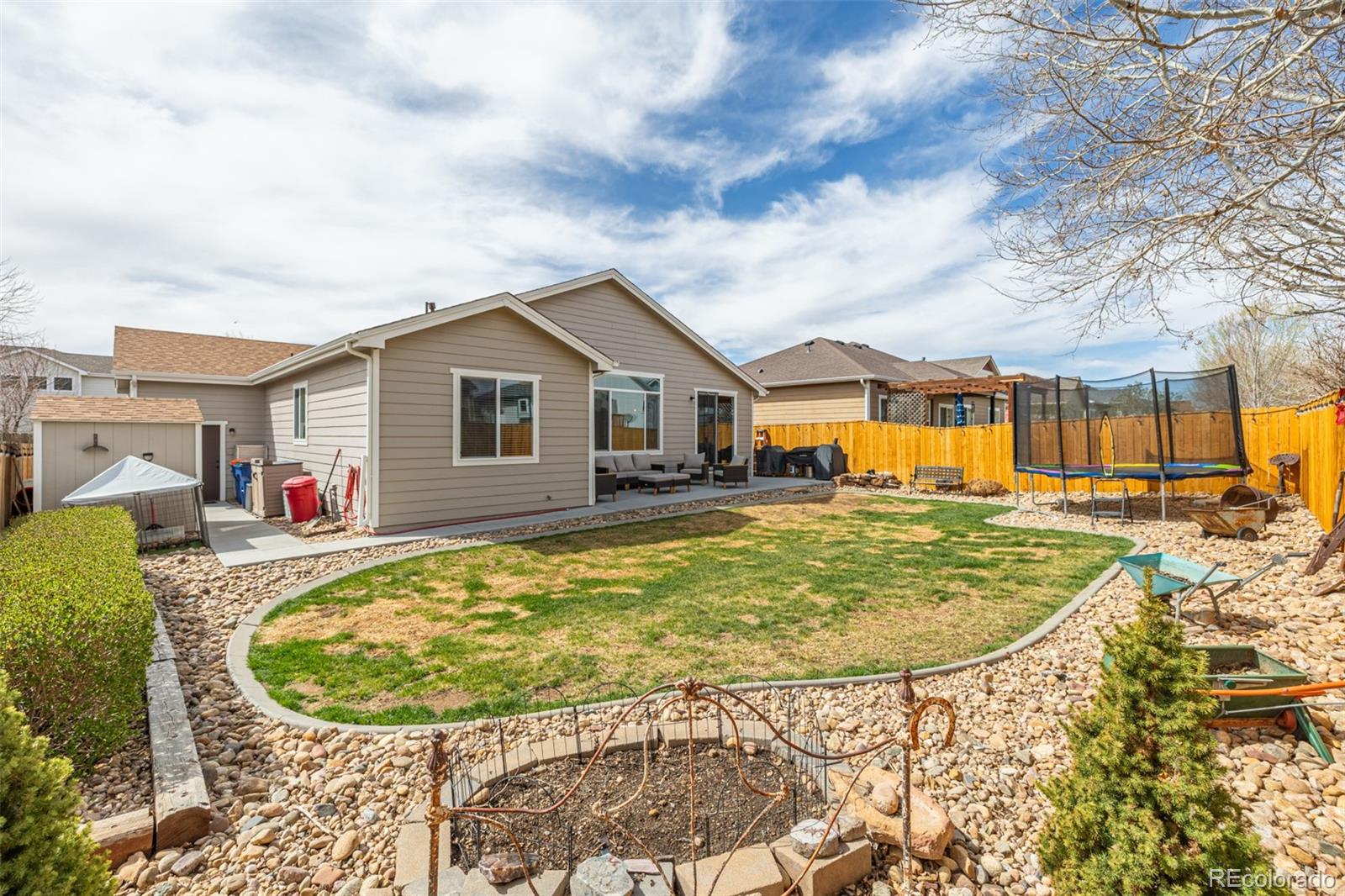 215 Dee Road