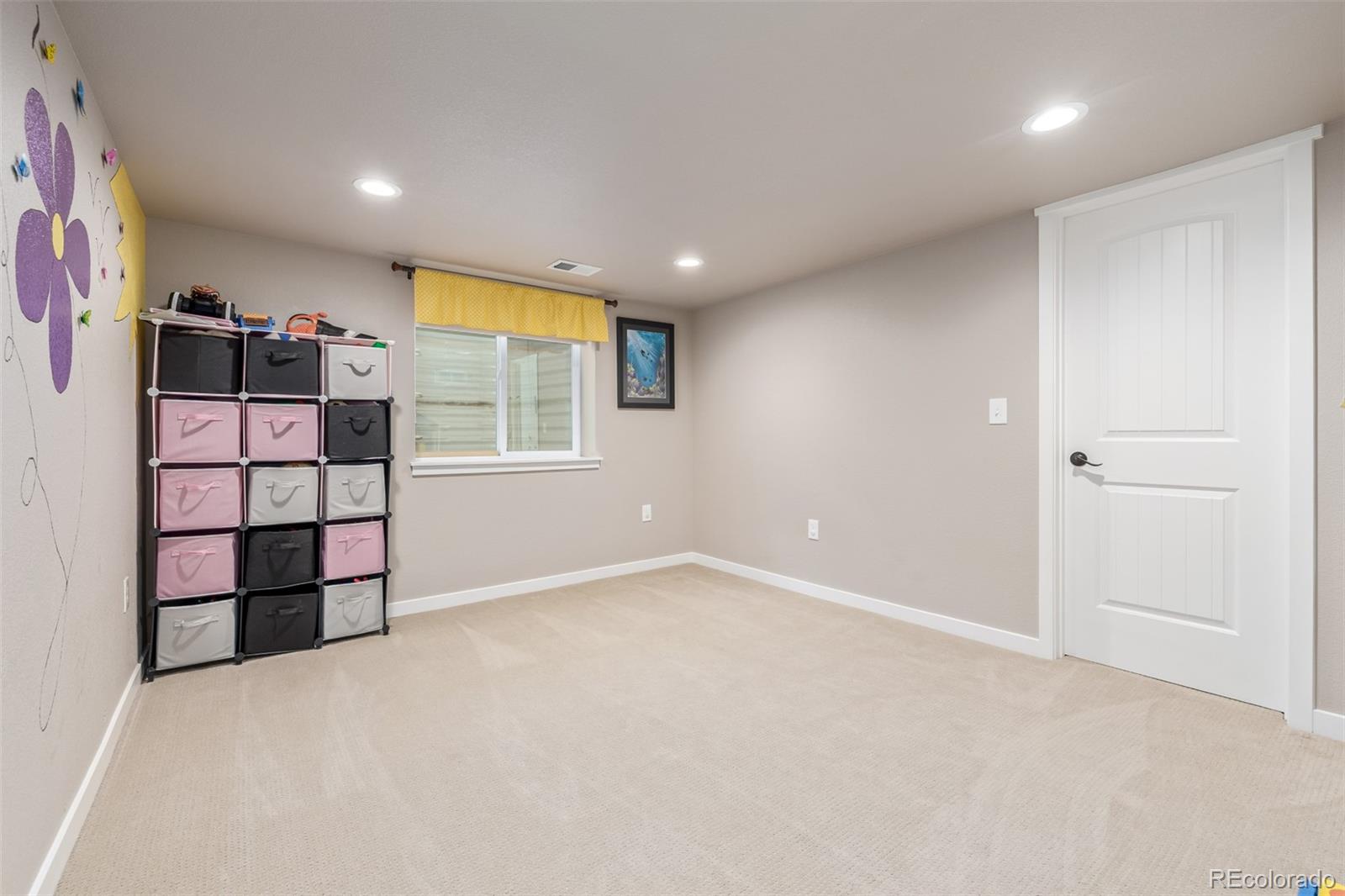 215 Dee Road