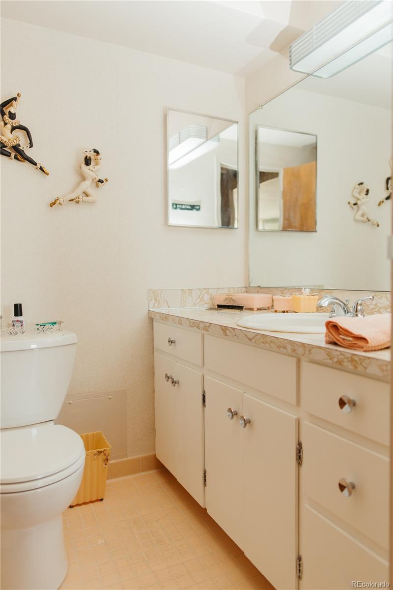 1090 N Lafayette Street Unit: 504