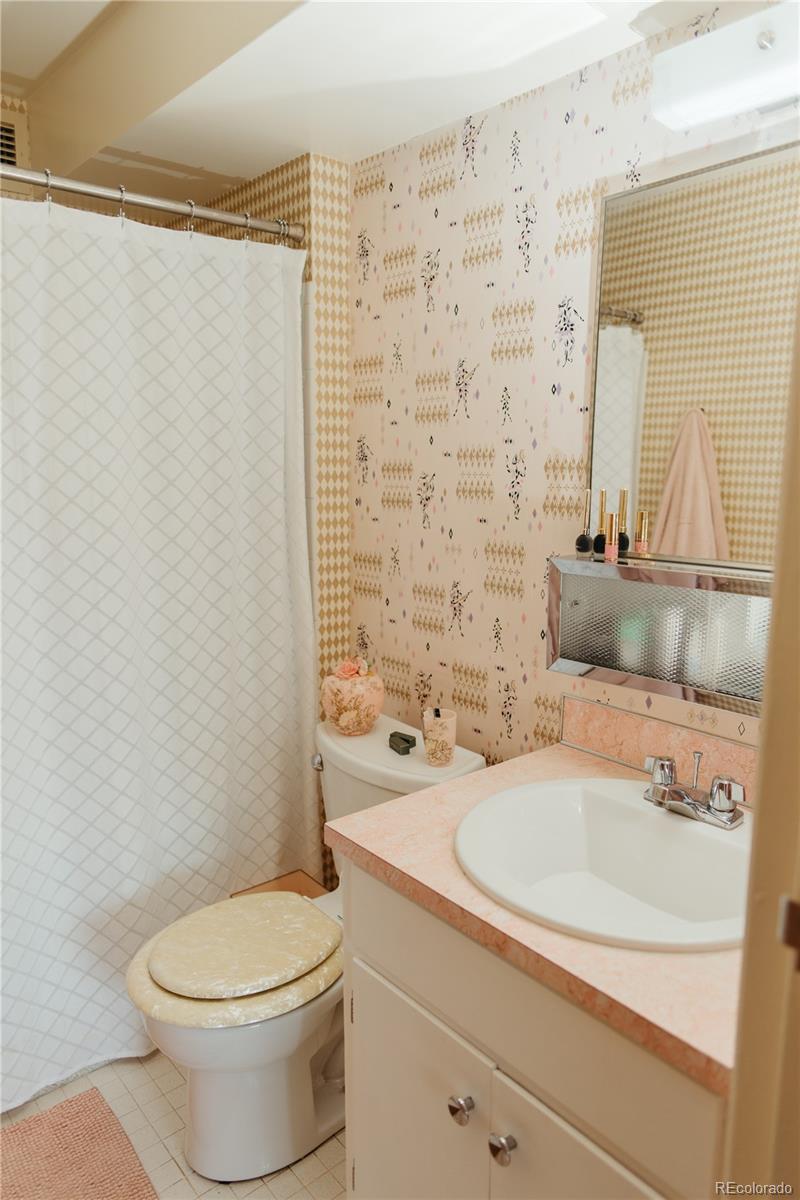 1090 N Lafayette Street Unit: 504