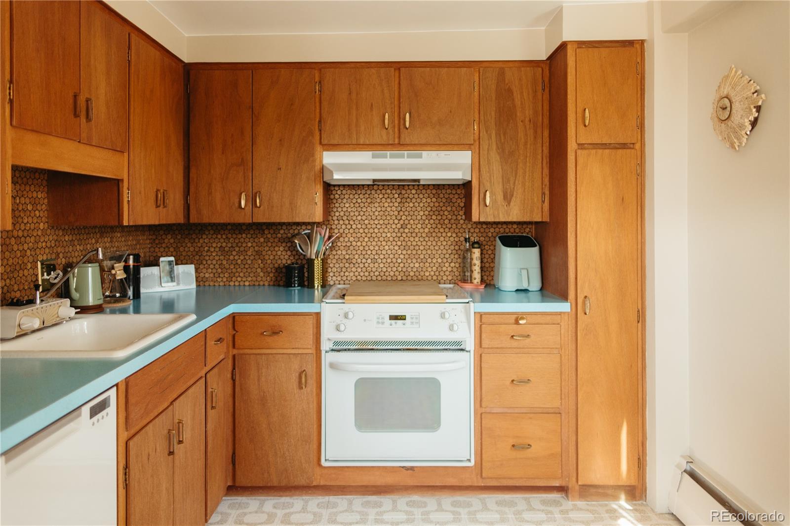 1090 N Lafayette Street Unit: 504