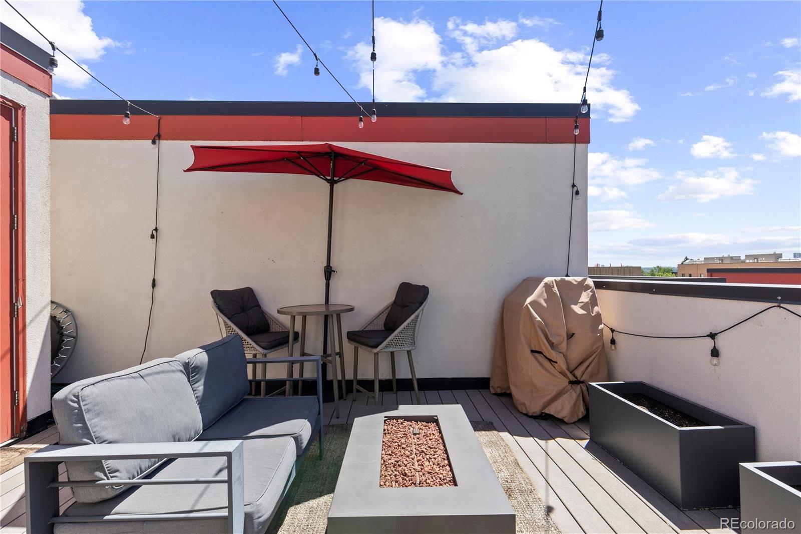 1906 W 38th Avenue