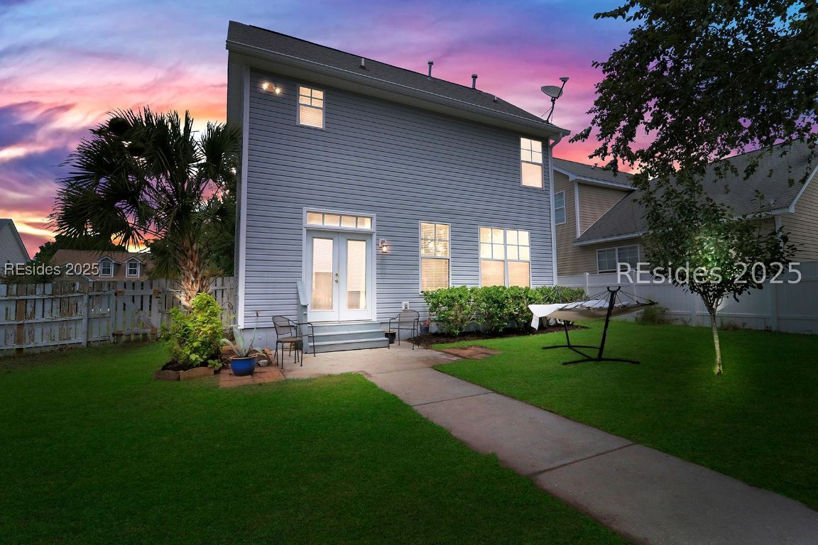 37 4th Avenue