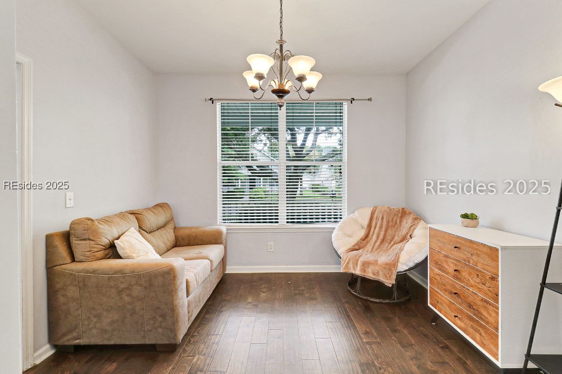 37 4th Avenue