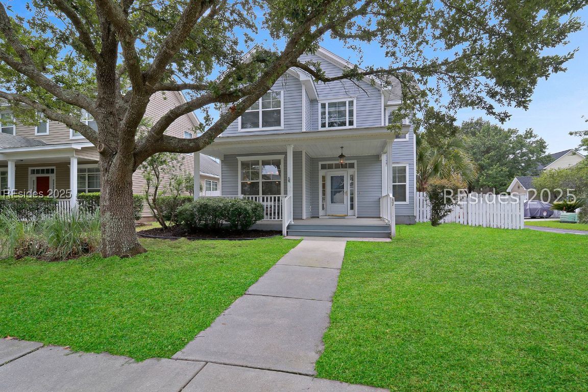 37 4th Avenue
