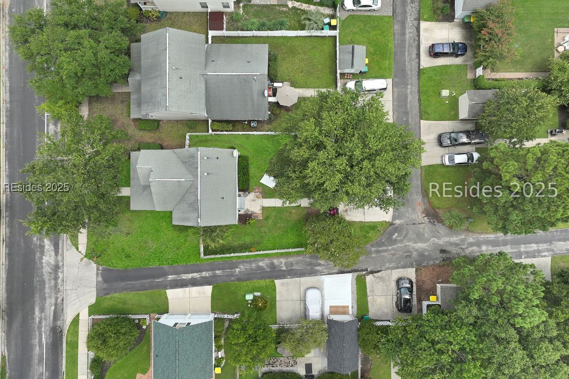 37 4th Avenue