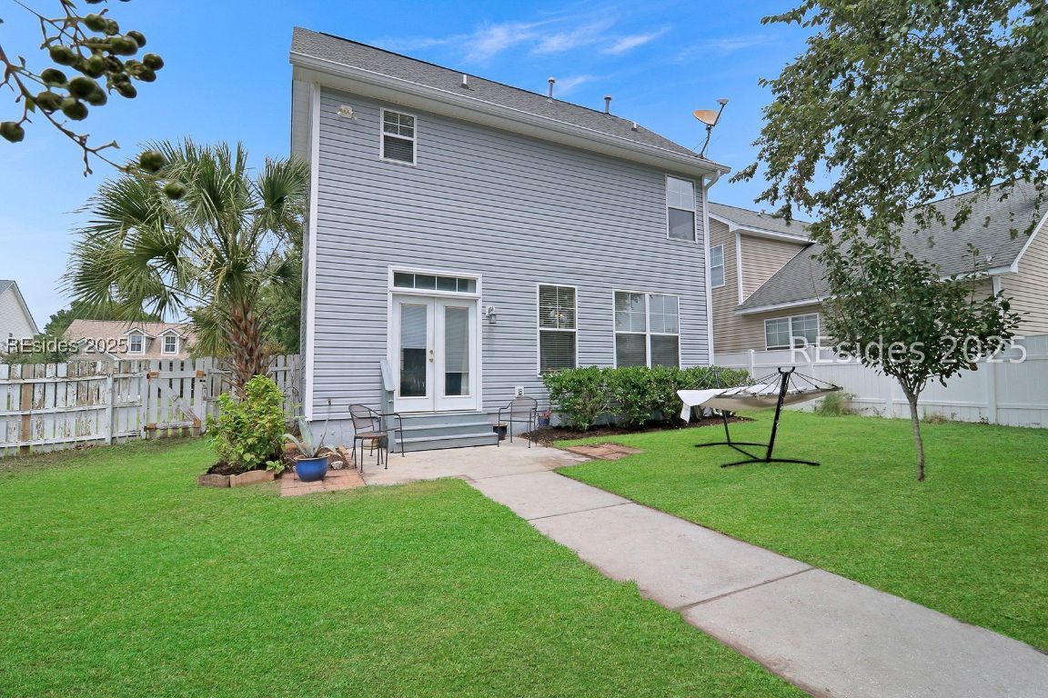 37 4th Avenue
