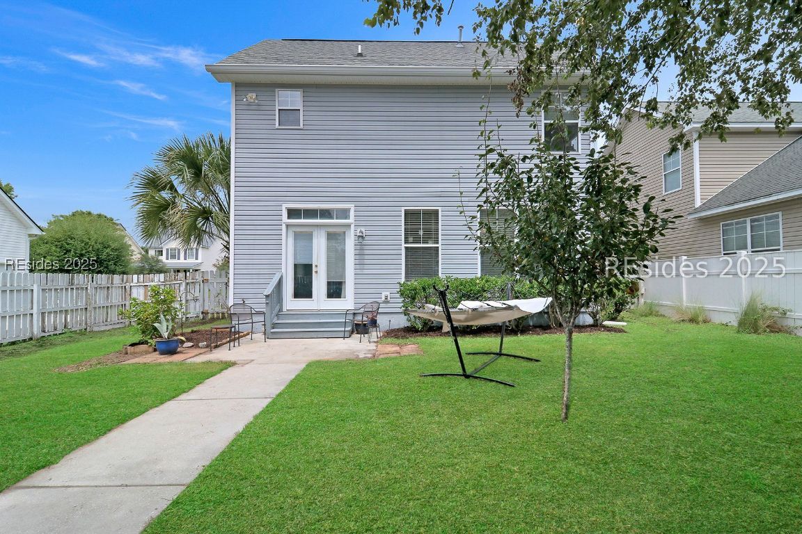 37 4th Avenue