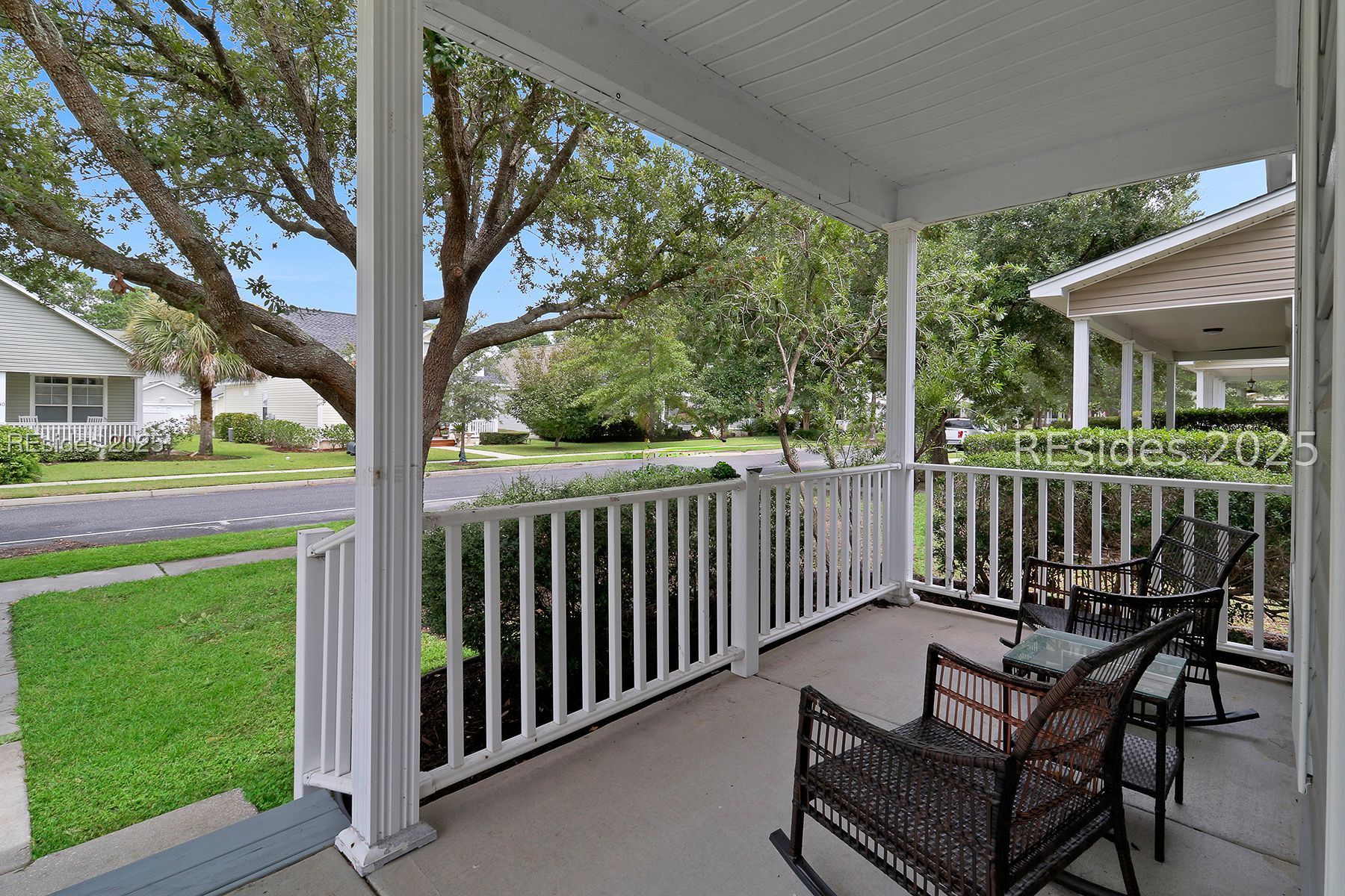 37 4th Avenue