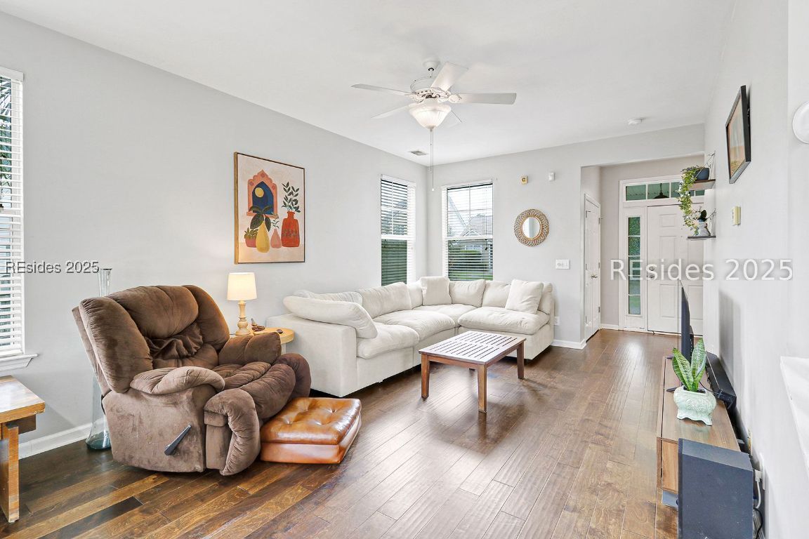 37 4th Avenue