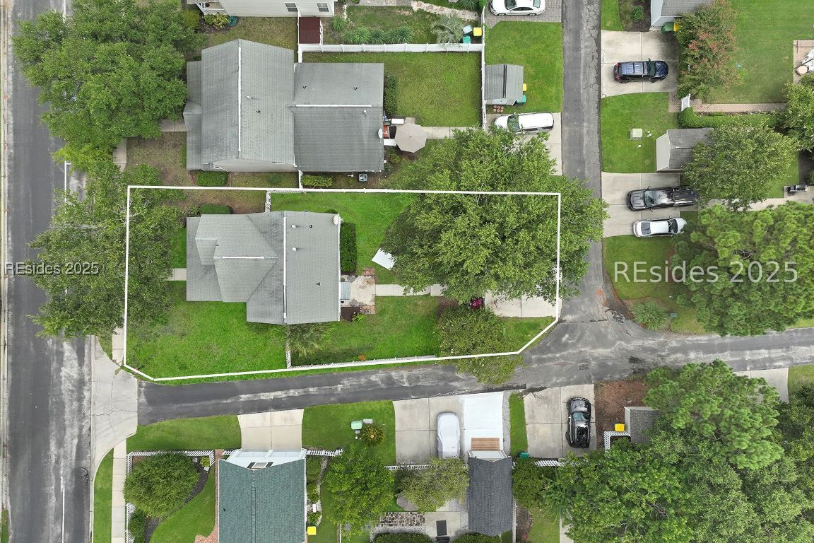 37 4th Avenue