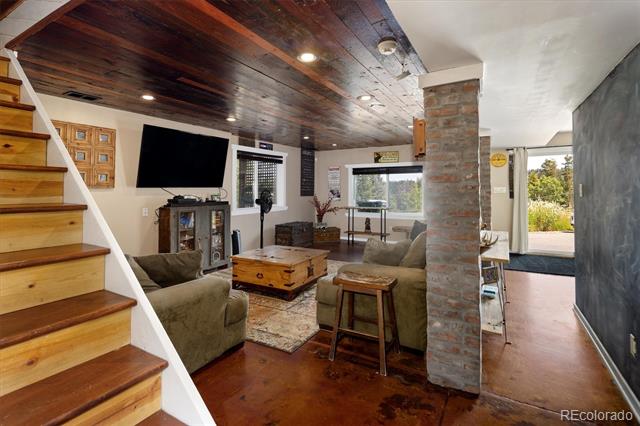 6791 Brook Forest Drive