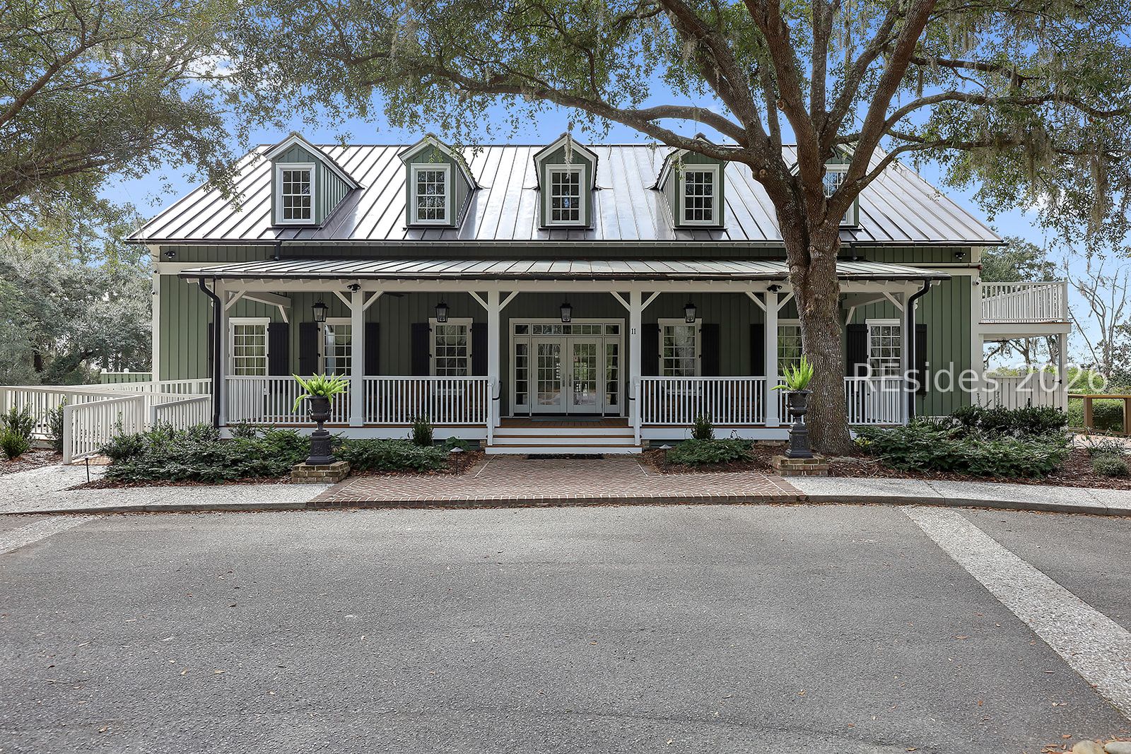 101 Barnaby Bluff