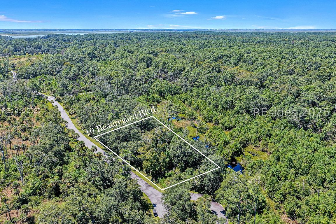 10 Beauregard Boulevard