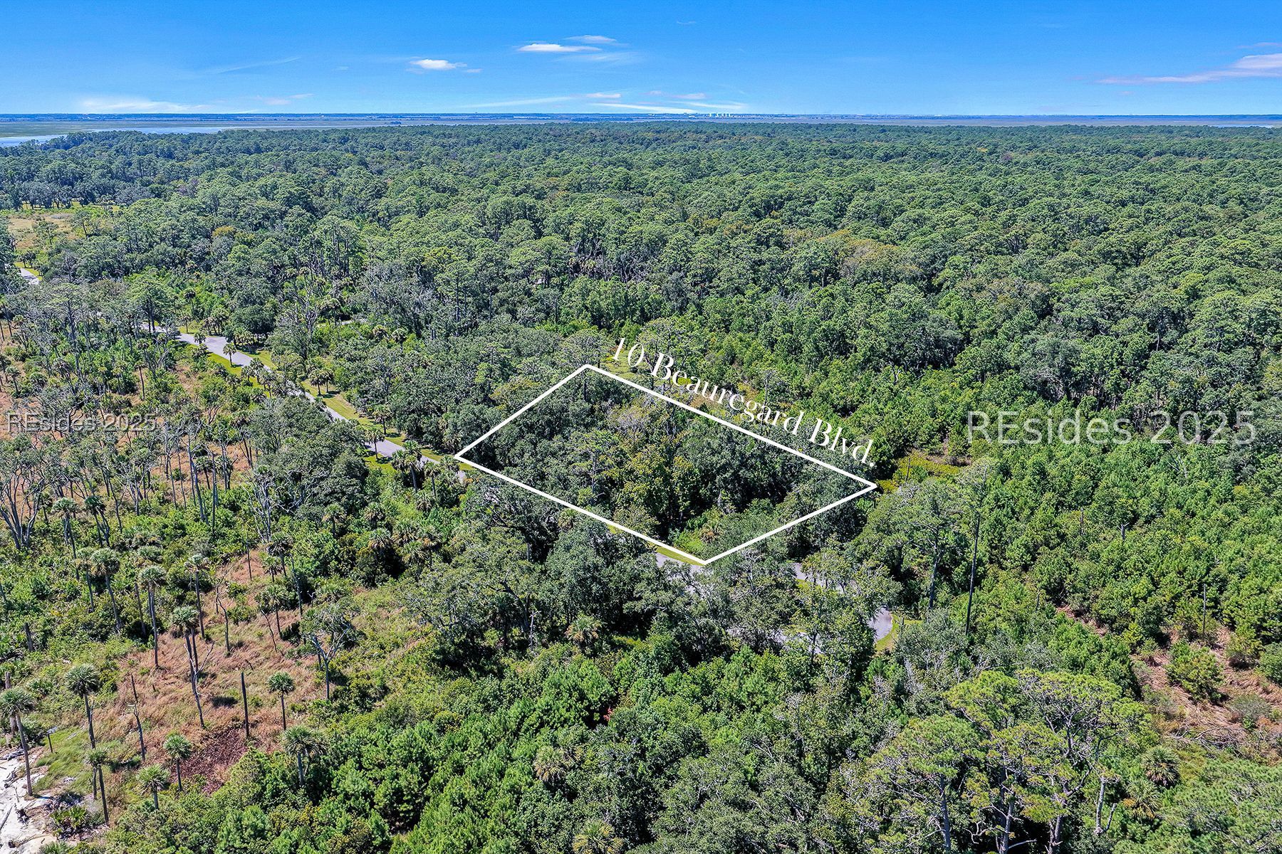 10 Beauregard Boulevard