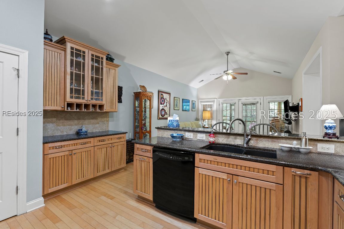 43 Heartwood Court Unit: 1219