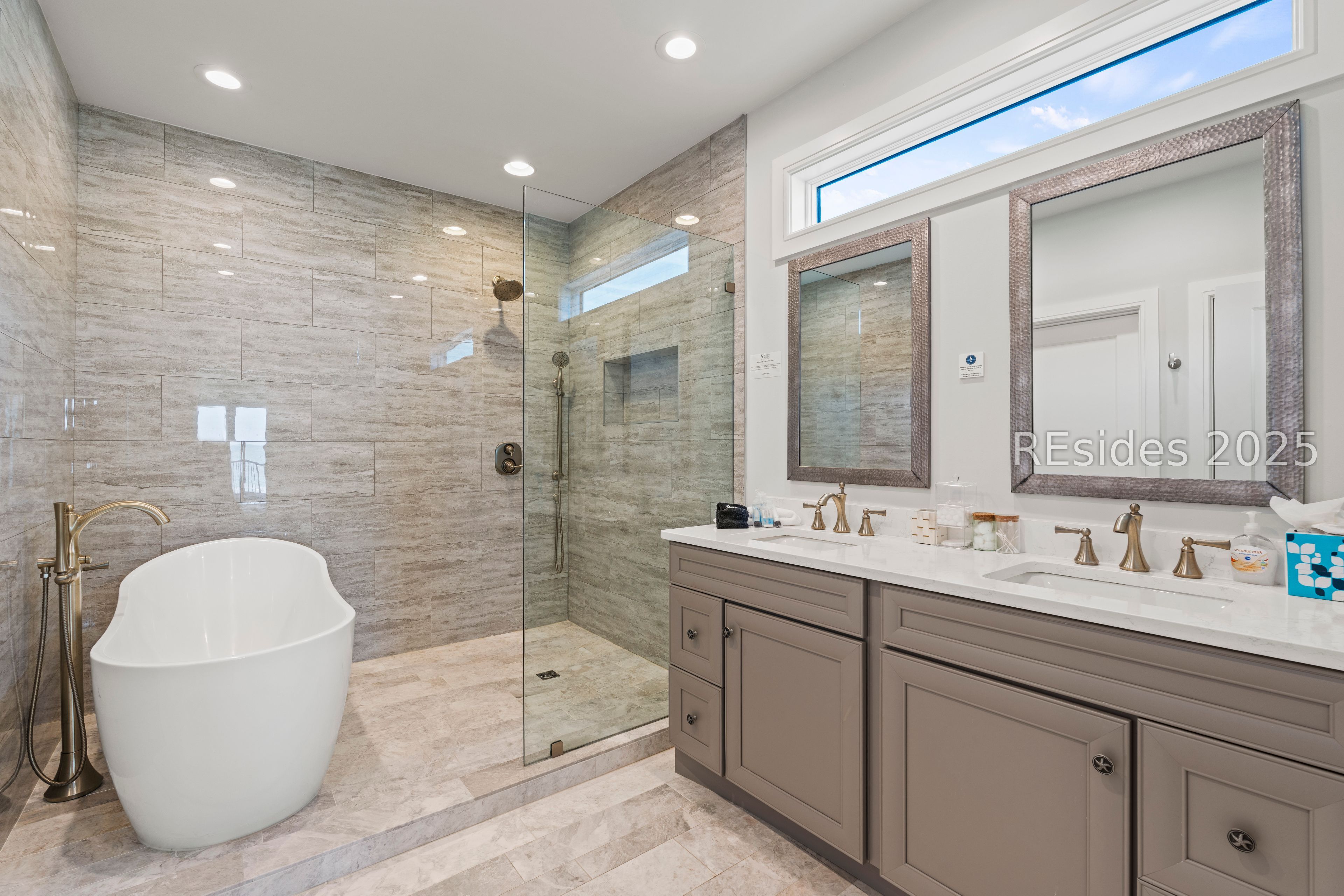 10 Collier Beach Road