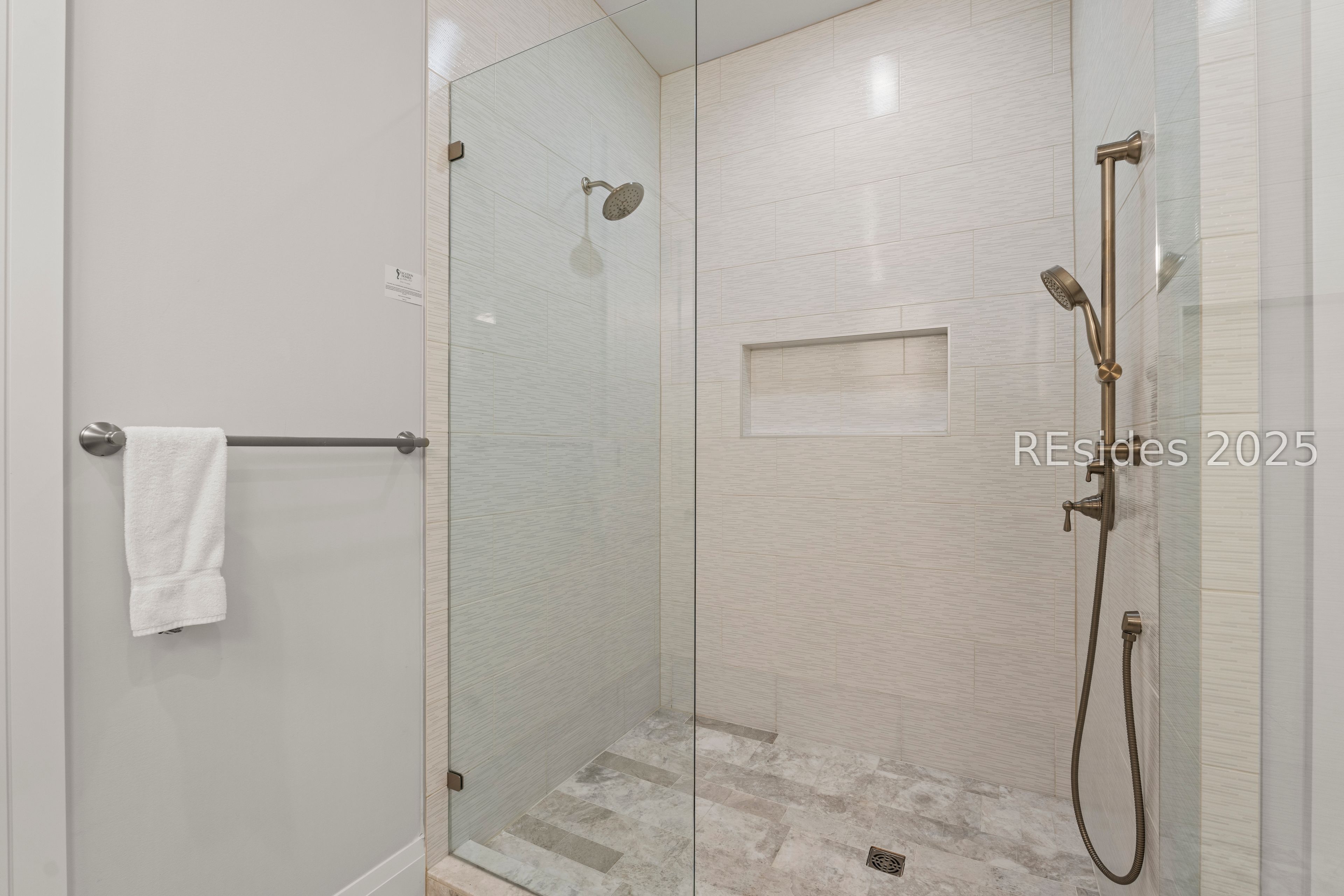 10 Collier Beach Road