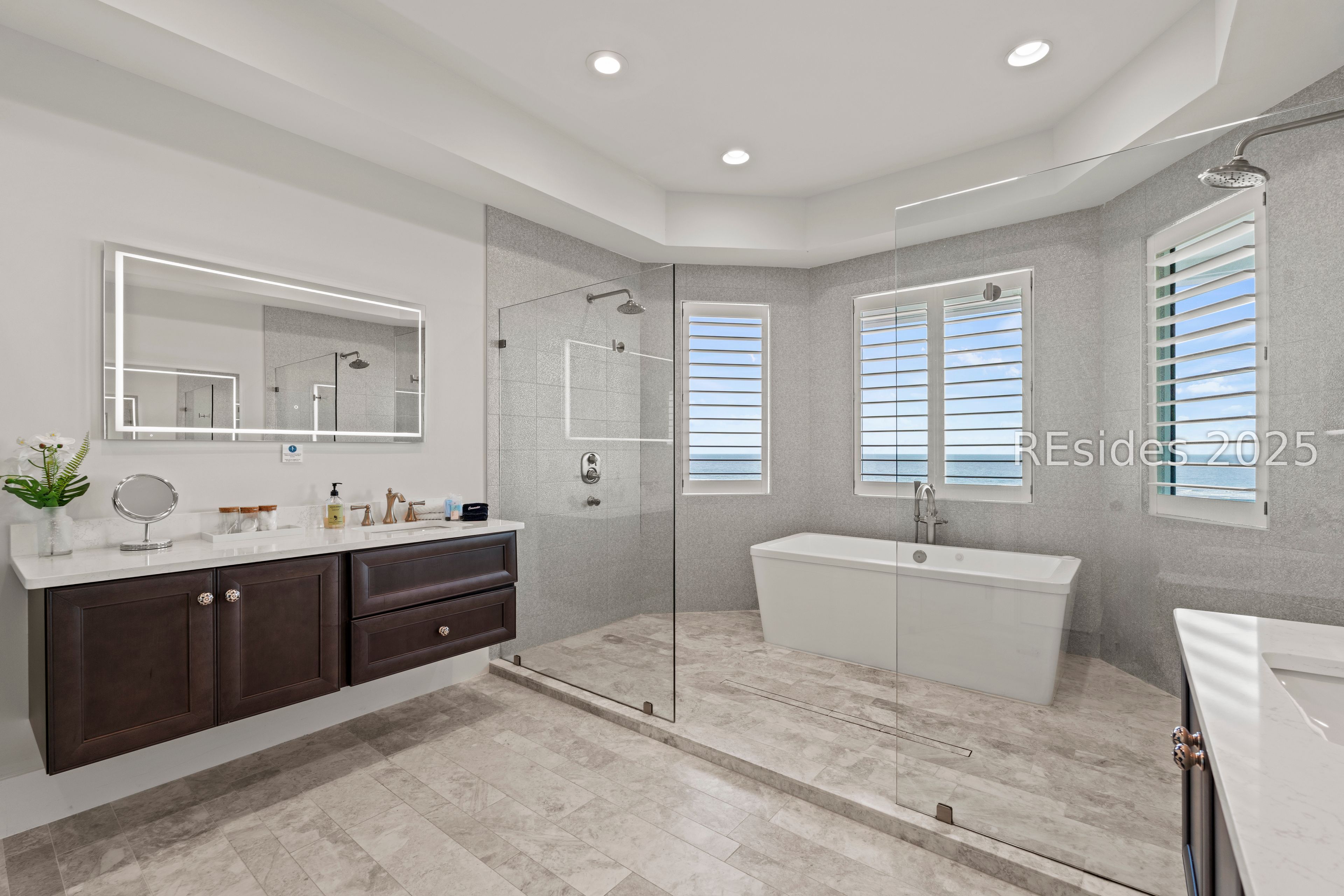 10 Collier Beach Road