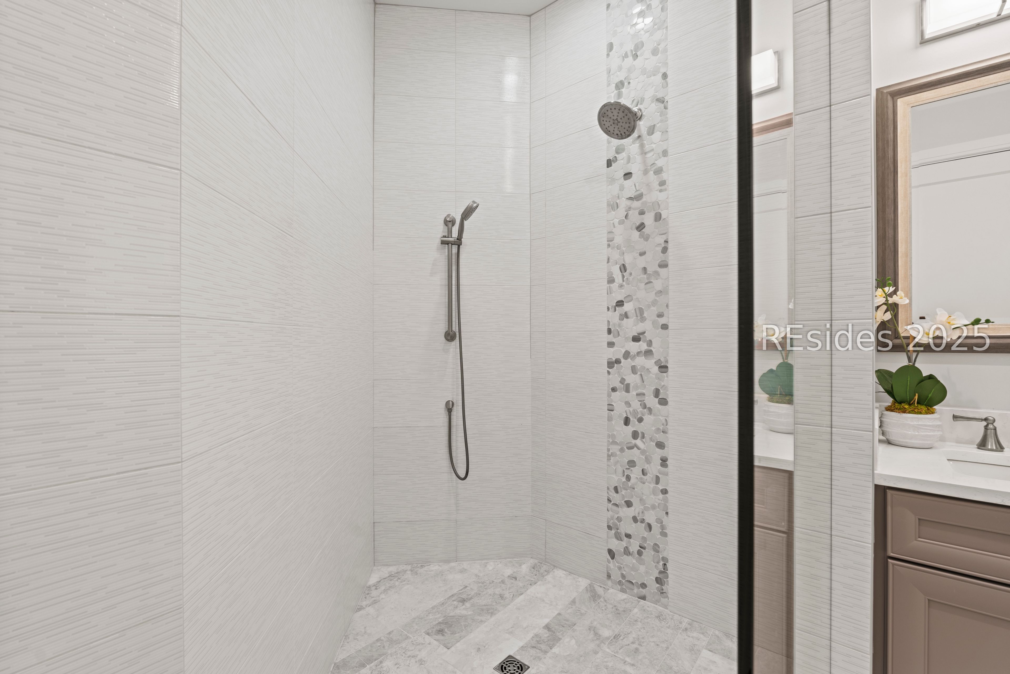 10 Collier Beach Road