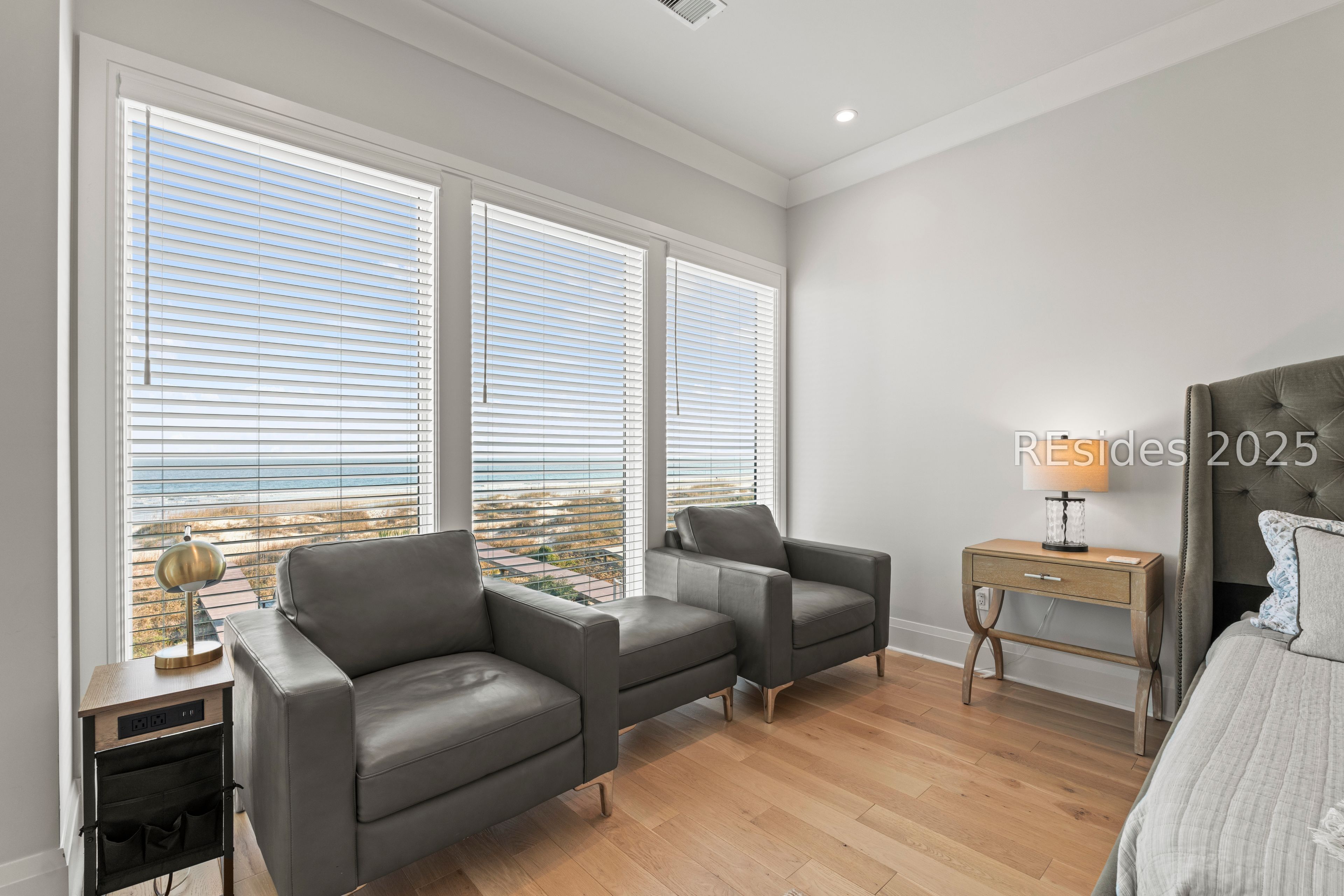 10 Collier Beach Road