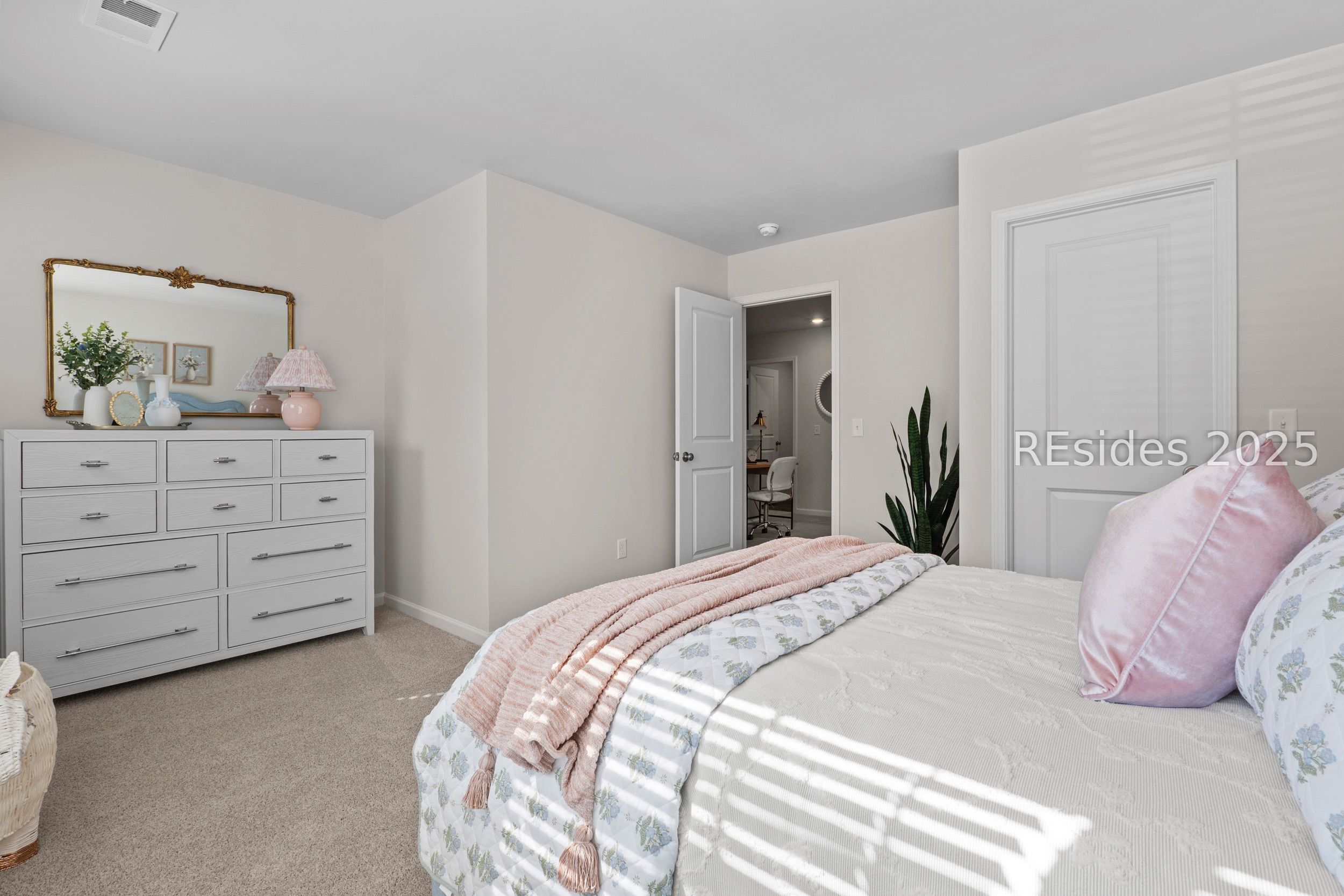 106 Jinks Street Unit: 13