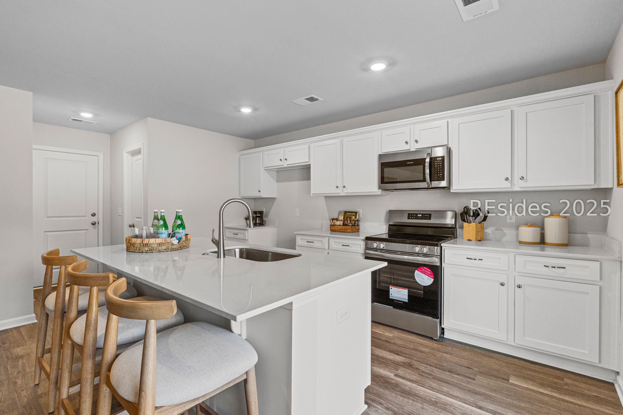 106 Jinks Street Unit: 13